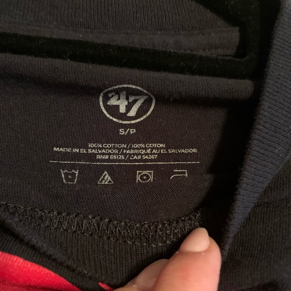 Toronto Raptors Women T-Shirt. Size Small - Picture 2 of 2